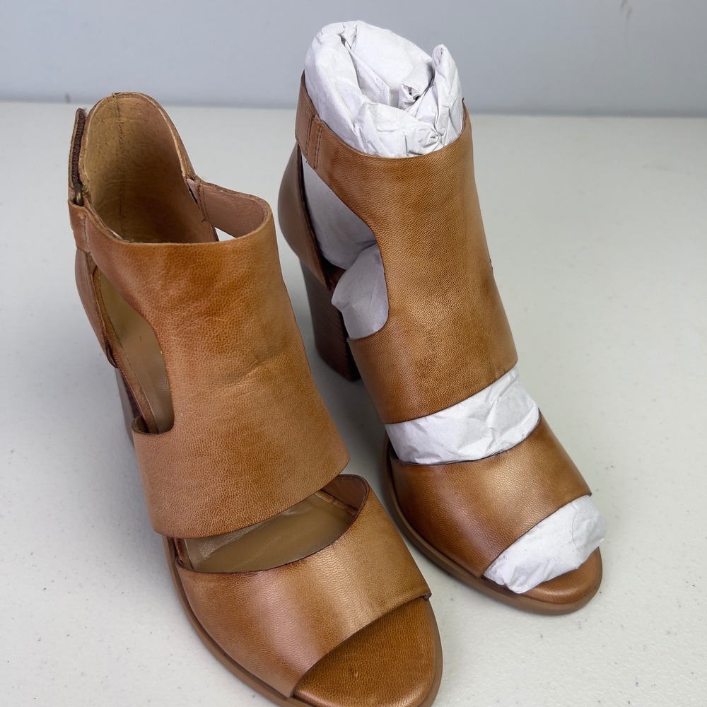 Diba True In Love Sandals Womens 8 Tan Leather Block Heel Cutout Peep Toe